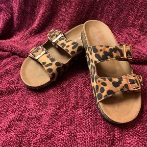 Leopard slide on sandals.
